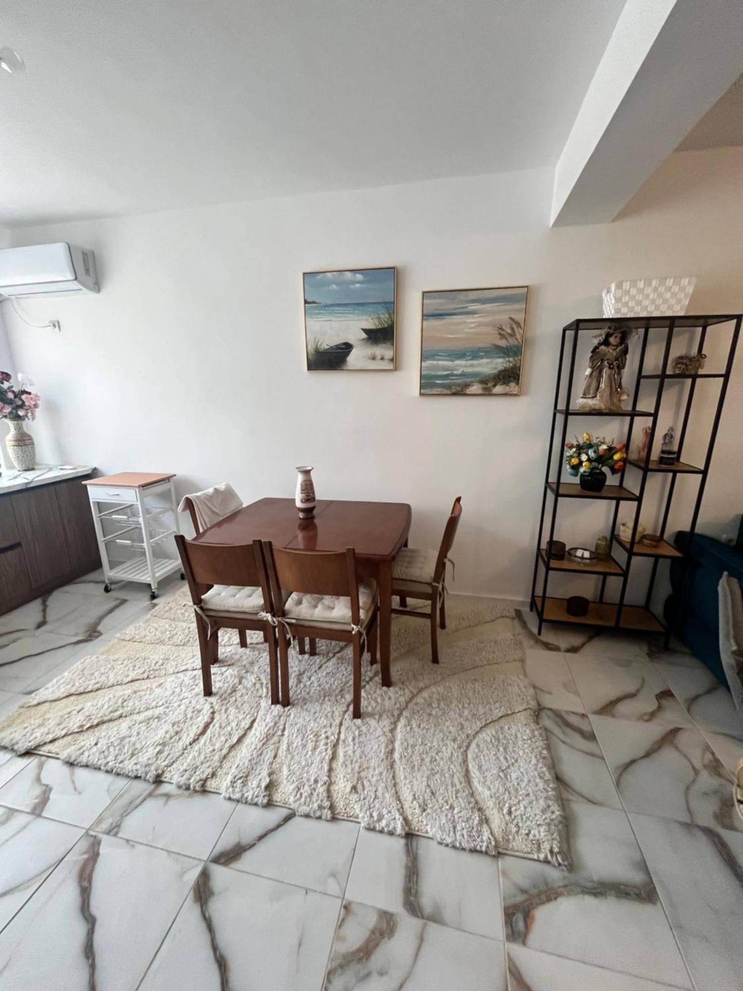 Apartament луксозен двустаен в с уникална морска гледка
